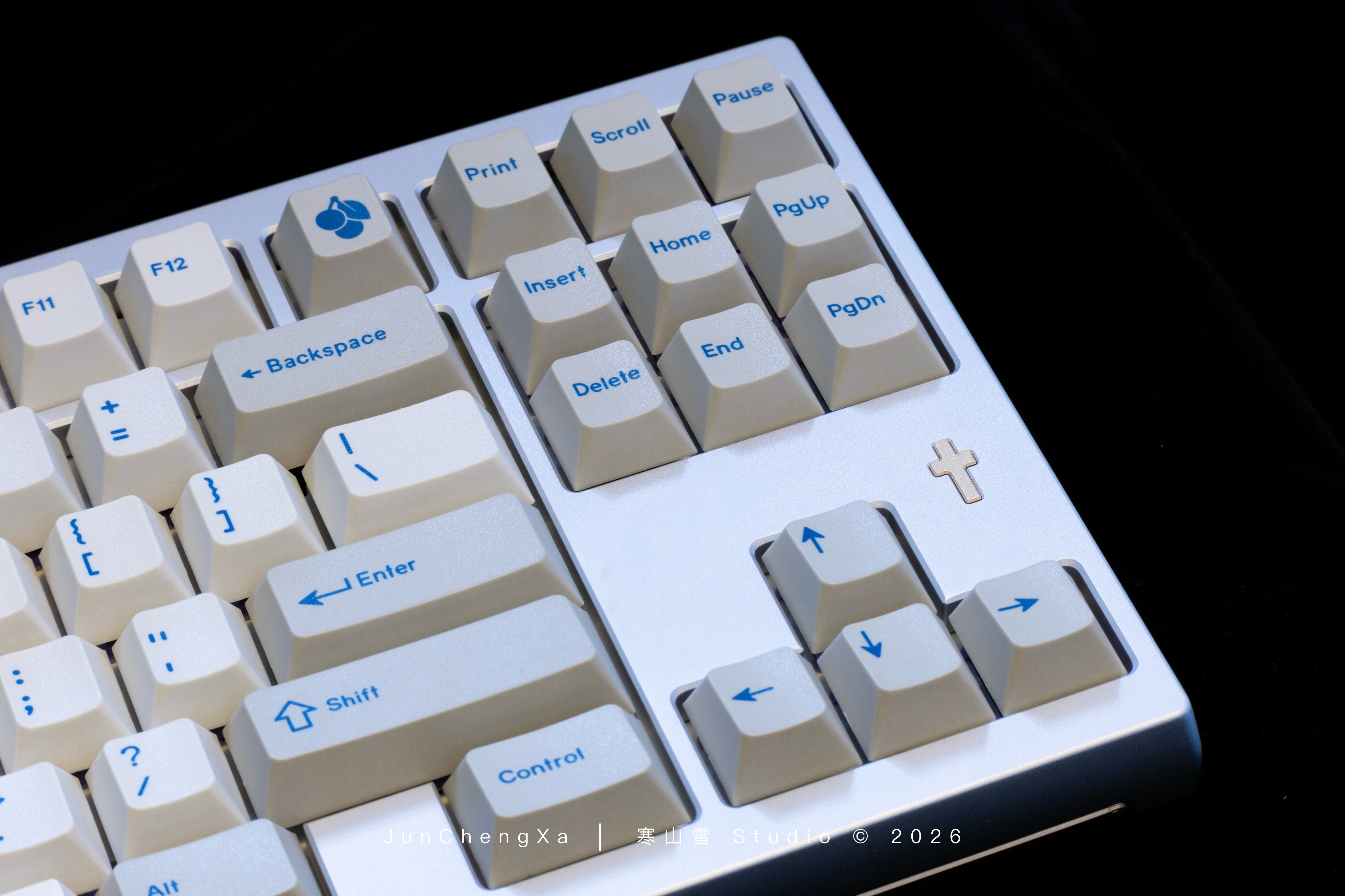 Custom Keyboard Kits – qwertyqop