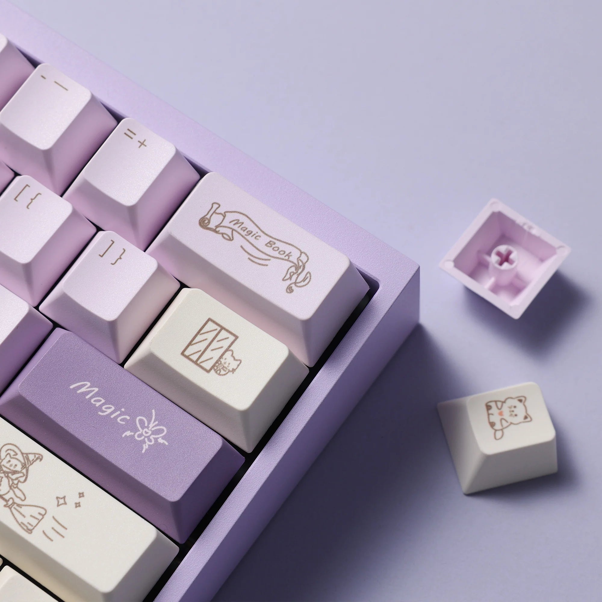 QTUO Magic Bunny Keycaps