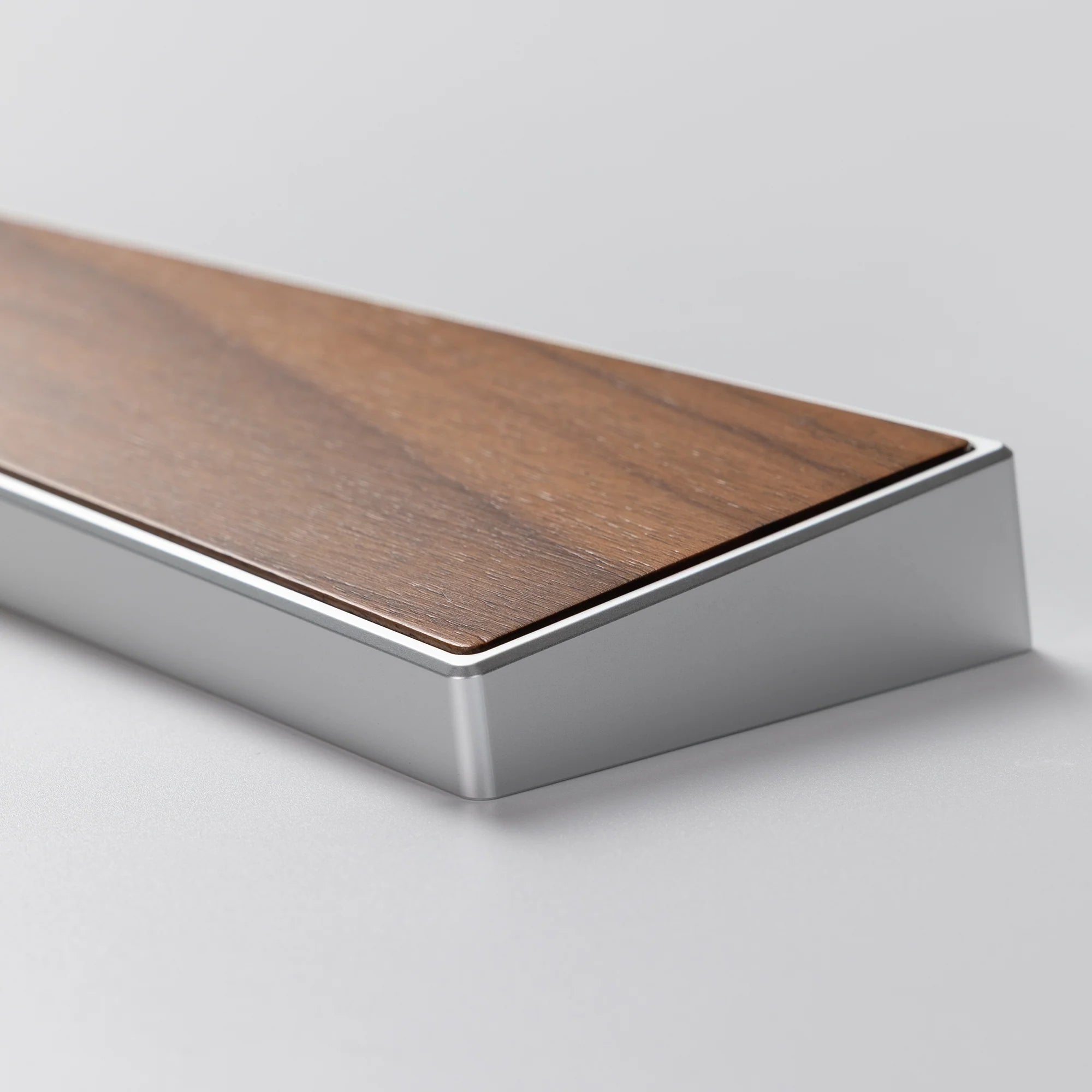 [Ended] Boomerang Wrist Rest