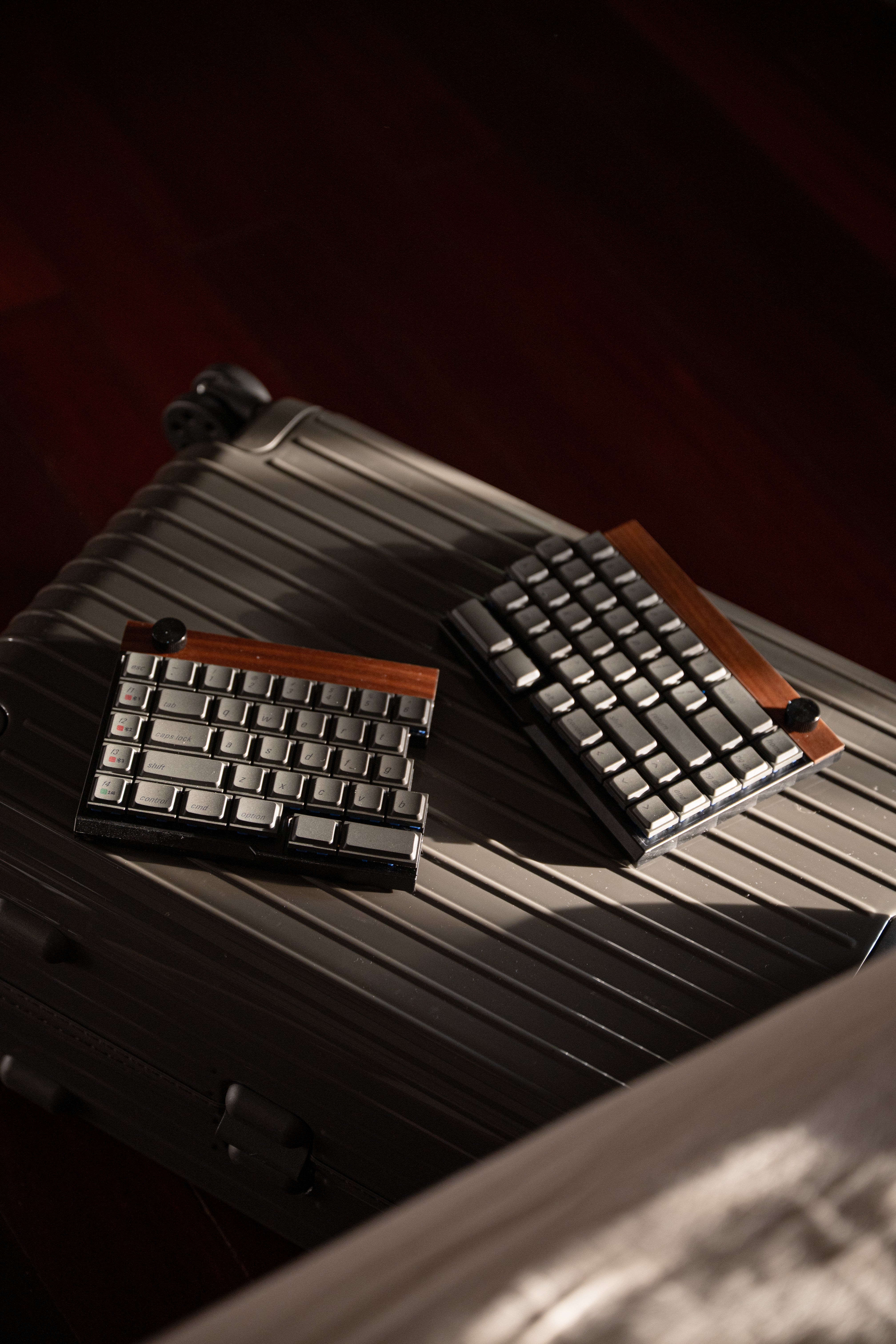 [Group Buy] Jiffy75 Wireless Split Low-Profile Prebuilt Keyboard