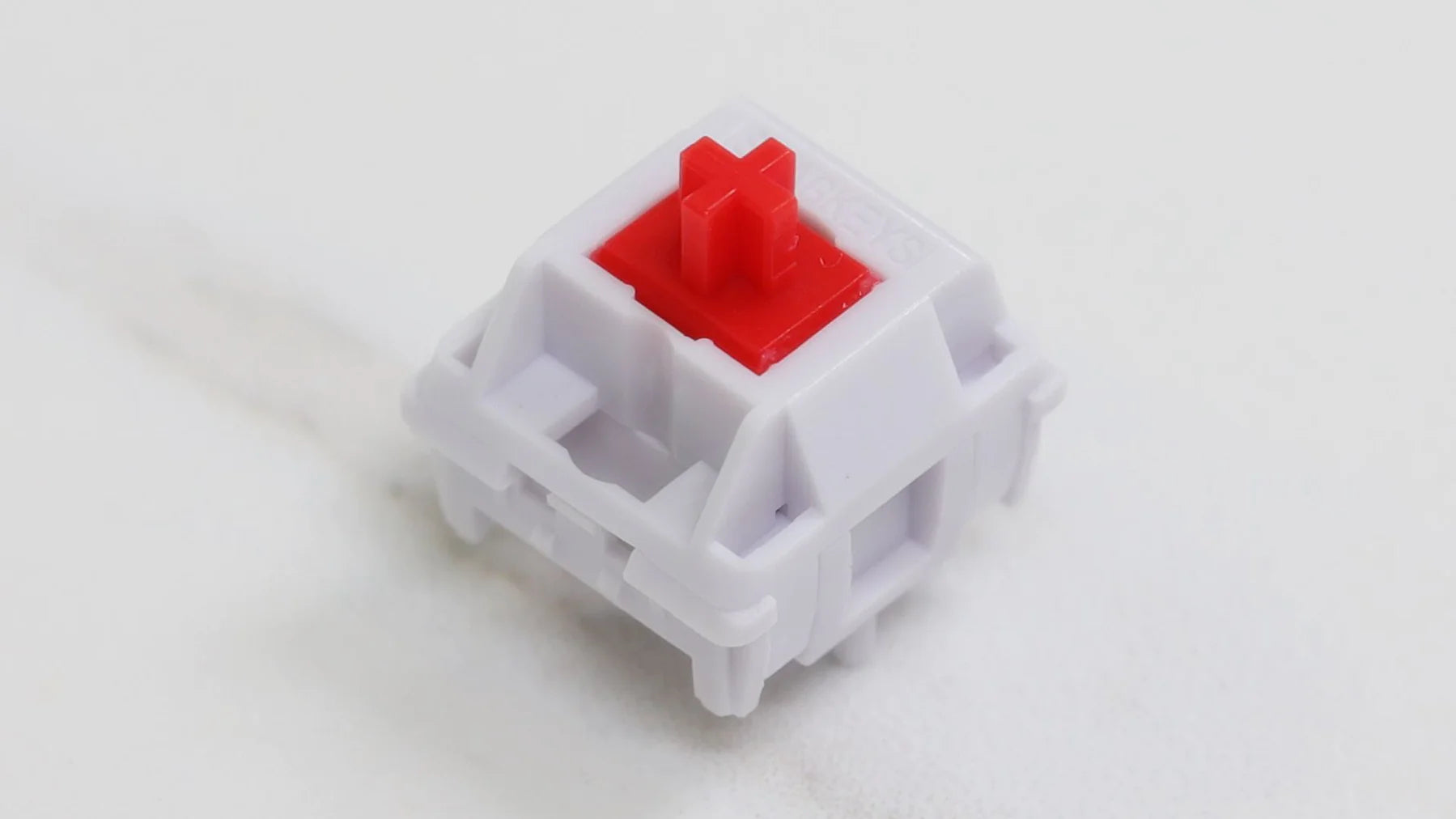SW x HMX Garnet Switches