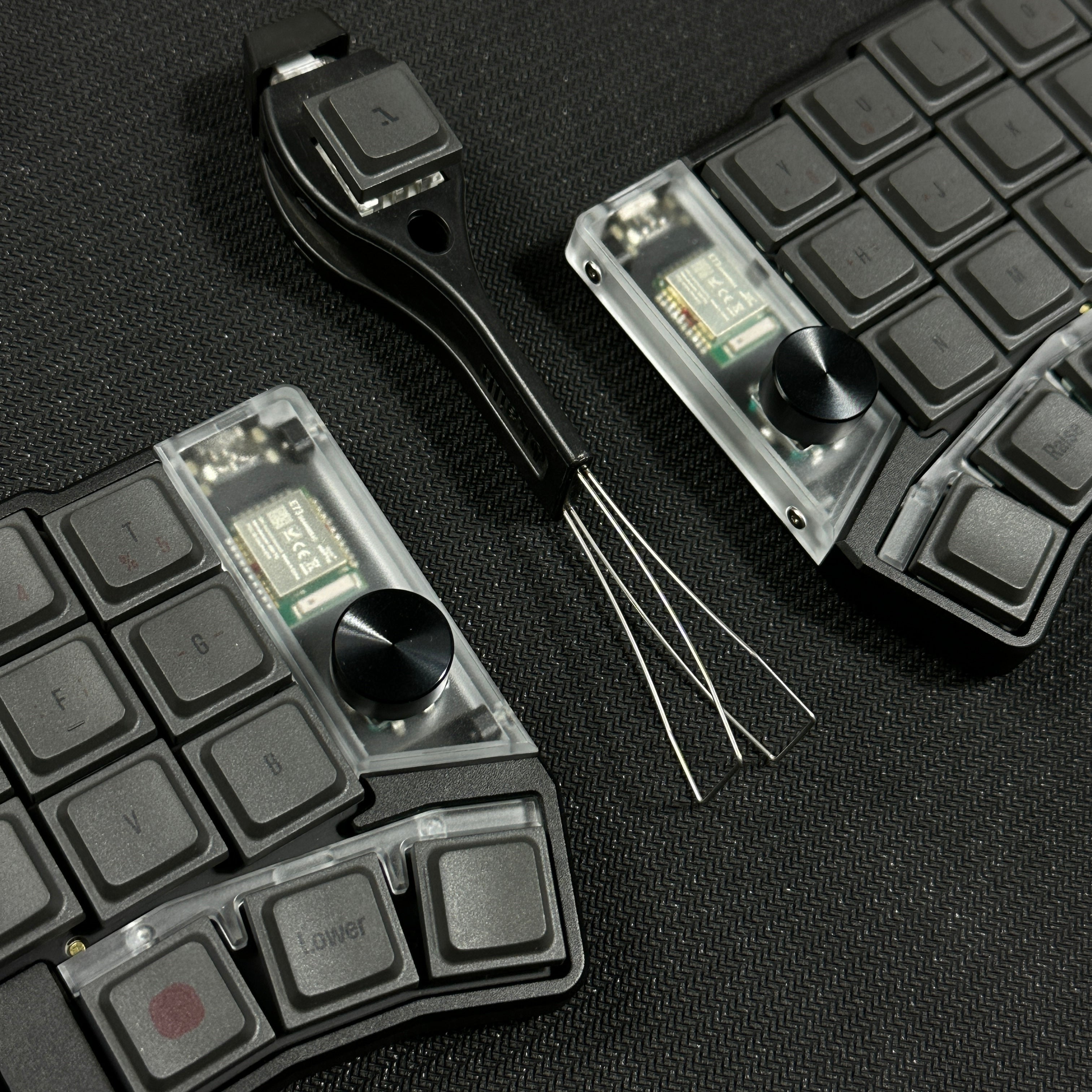 [Group Buy] Cornix Split Low-Profile Split Ergonomic Keyboard