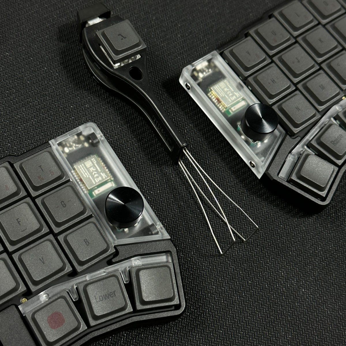 Black — photo 1