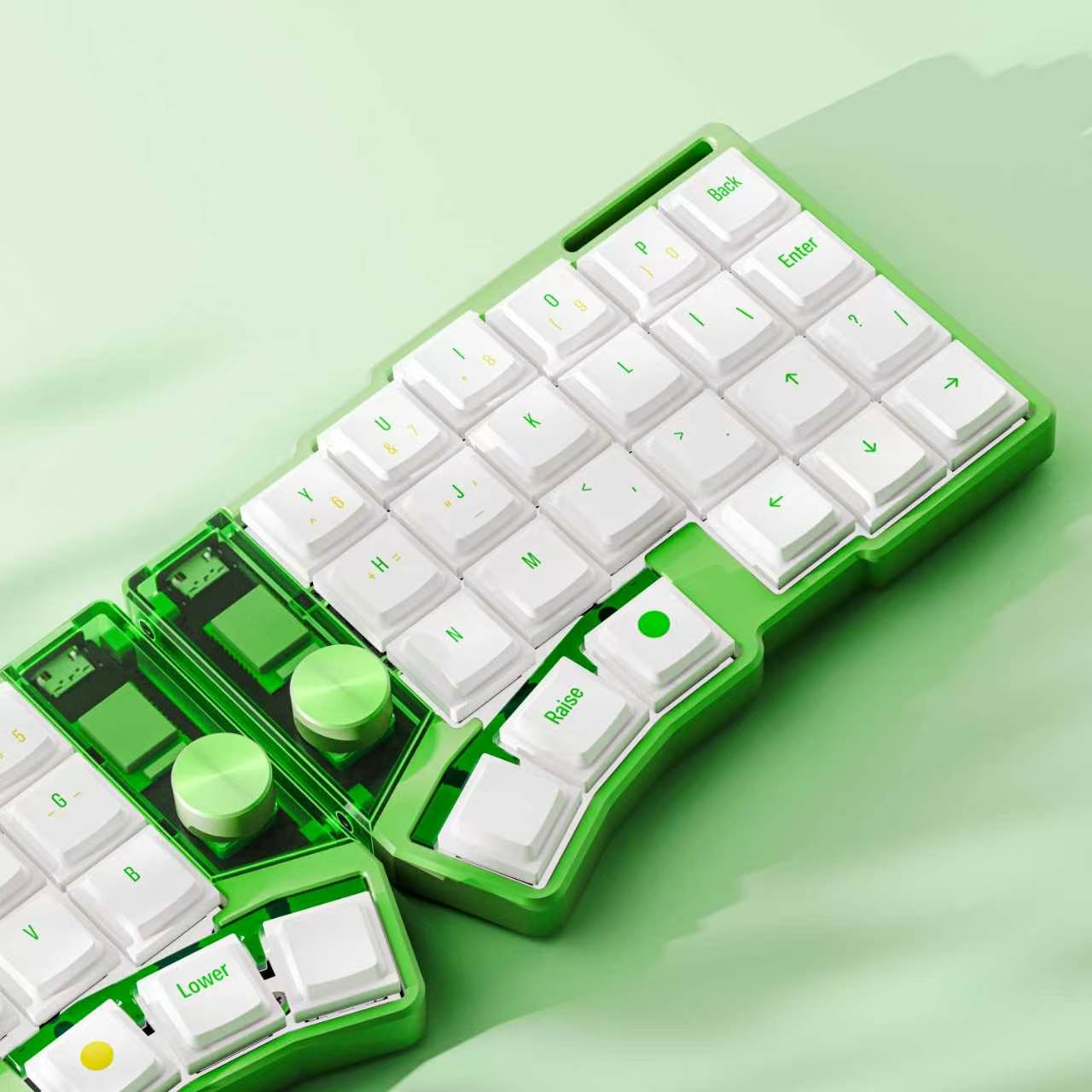 [Group Buy] Cornix Split Low-Profile Split Ergonomic Keyboard