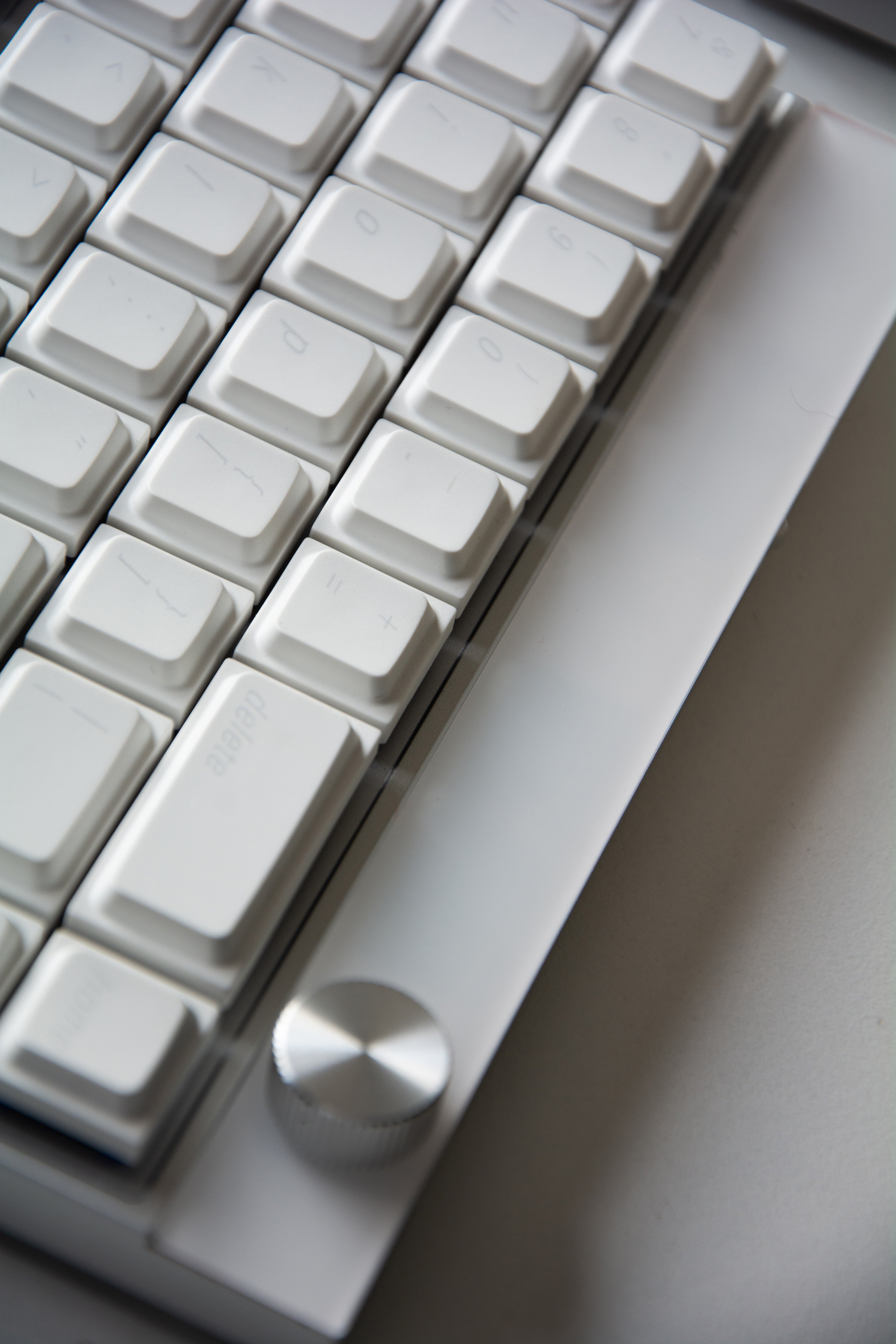 [Group Buy] Jiffy75 Wireless Split Low-Profile Prebuilt Keyboard