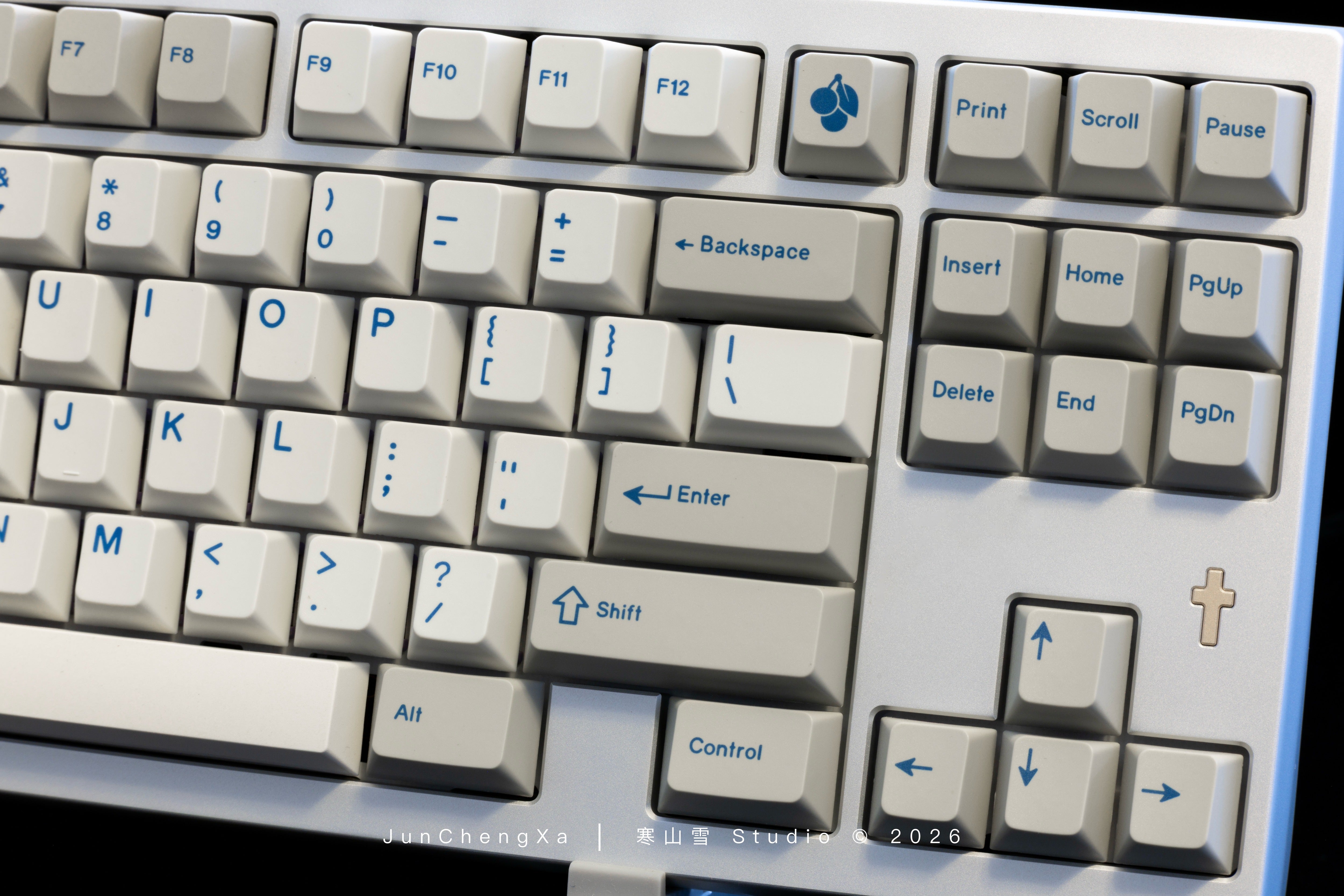 Custom Keyboard Kits – qwertyqop