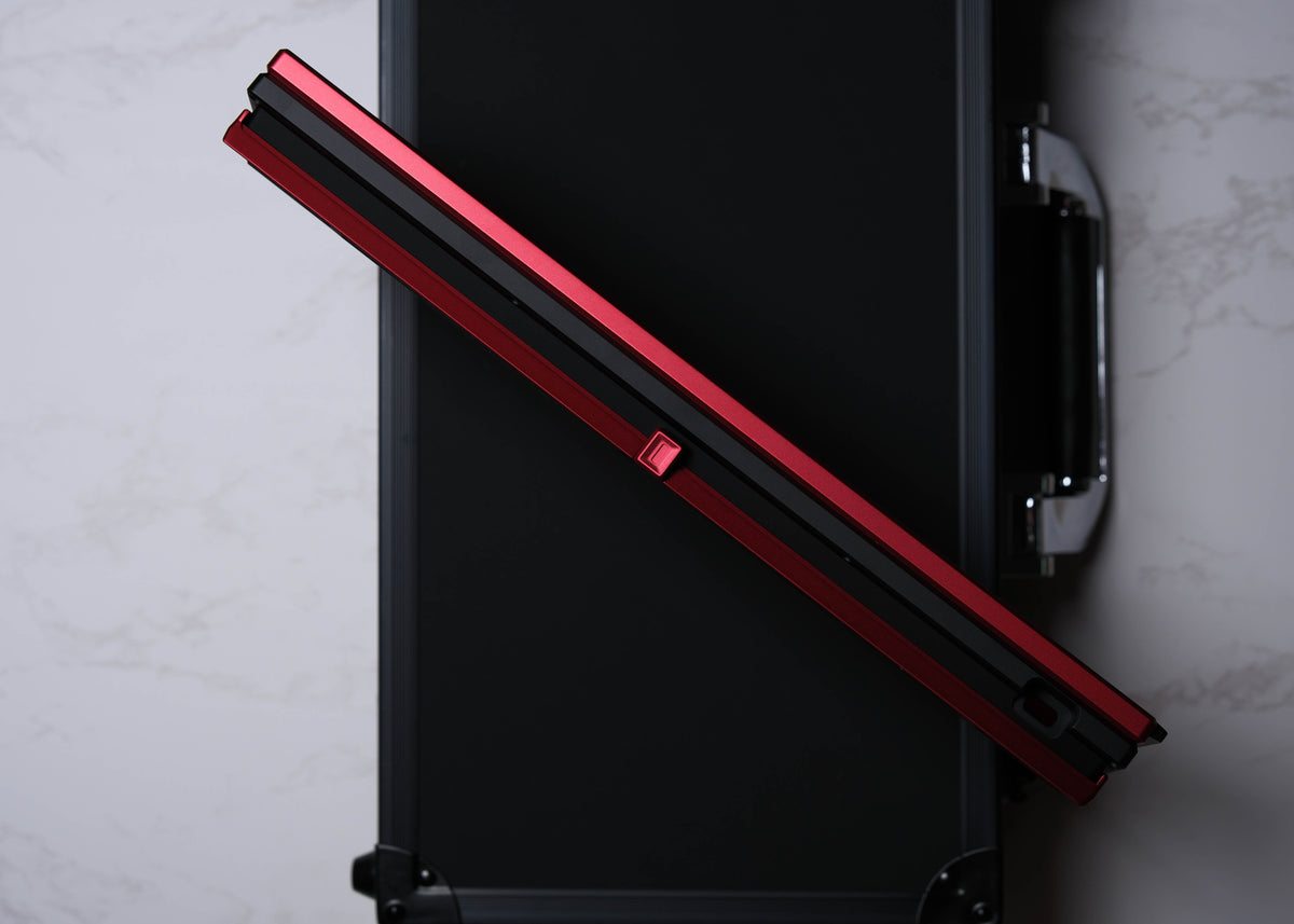 Red — photo 4