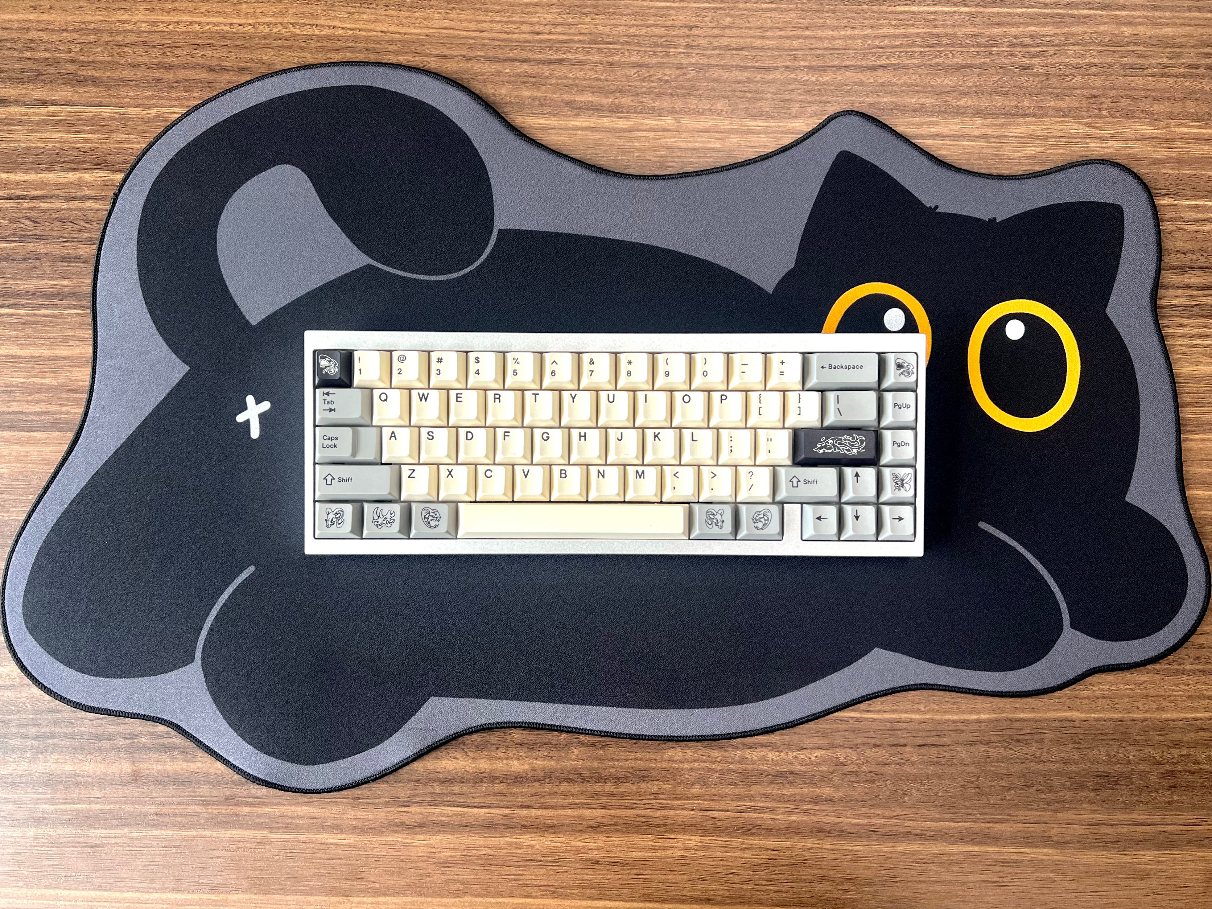 QQ Cat Deskmat