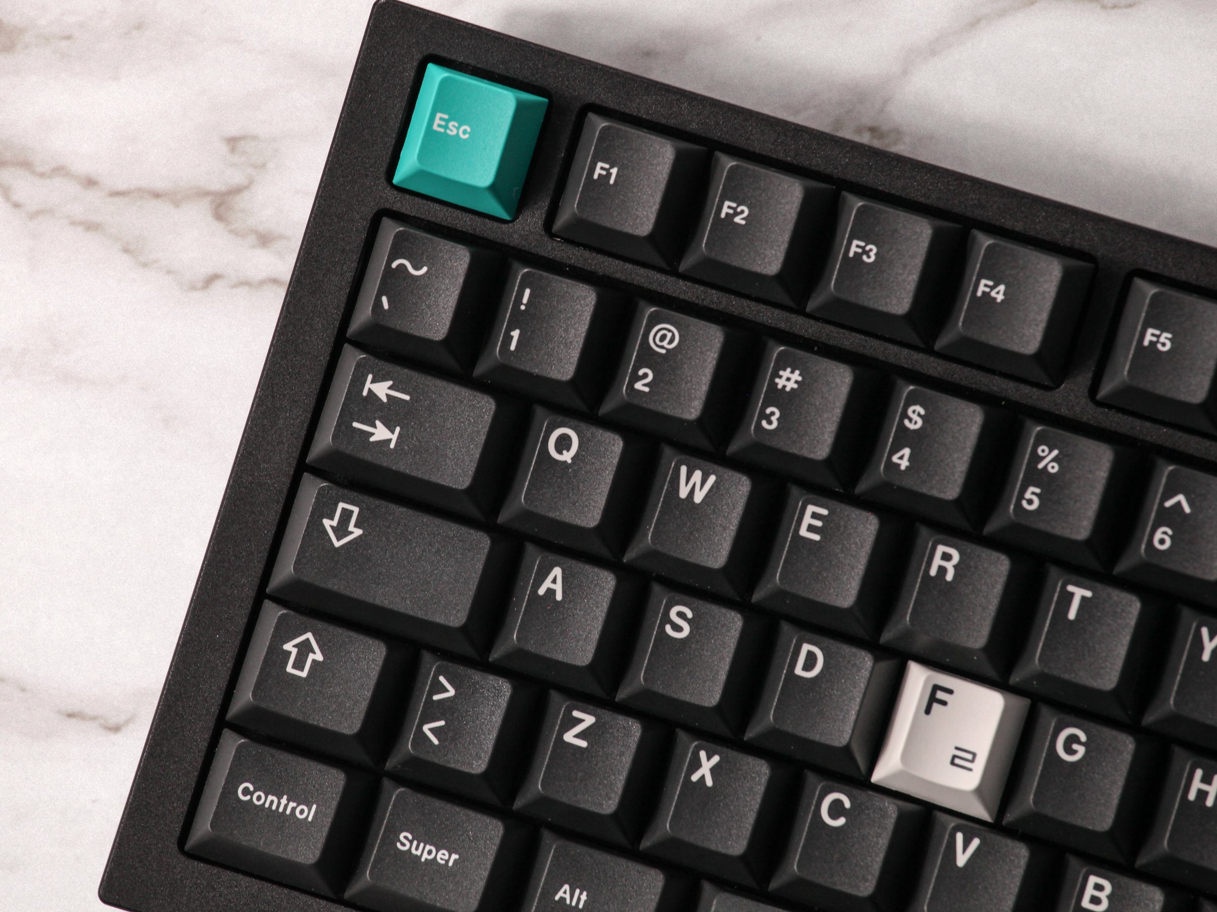 GMK CYL Monochrome Dolch Keycaps