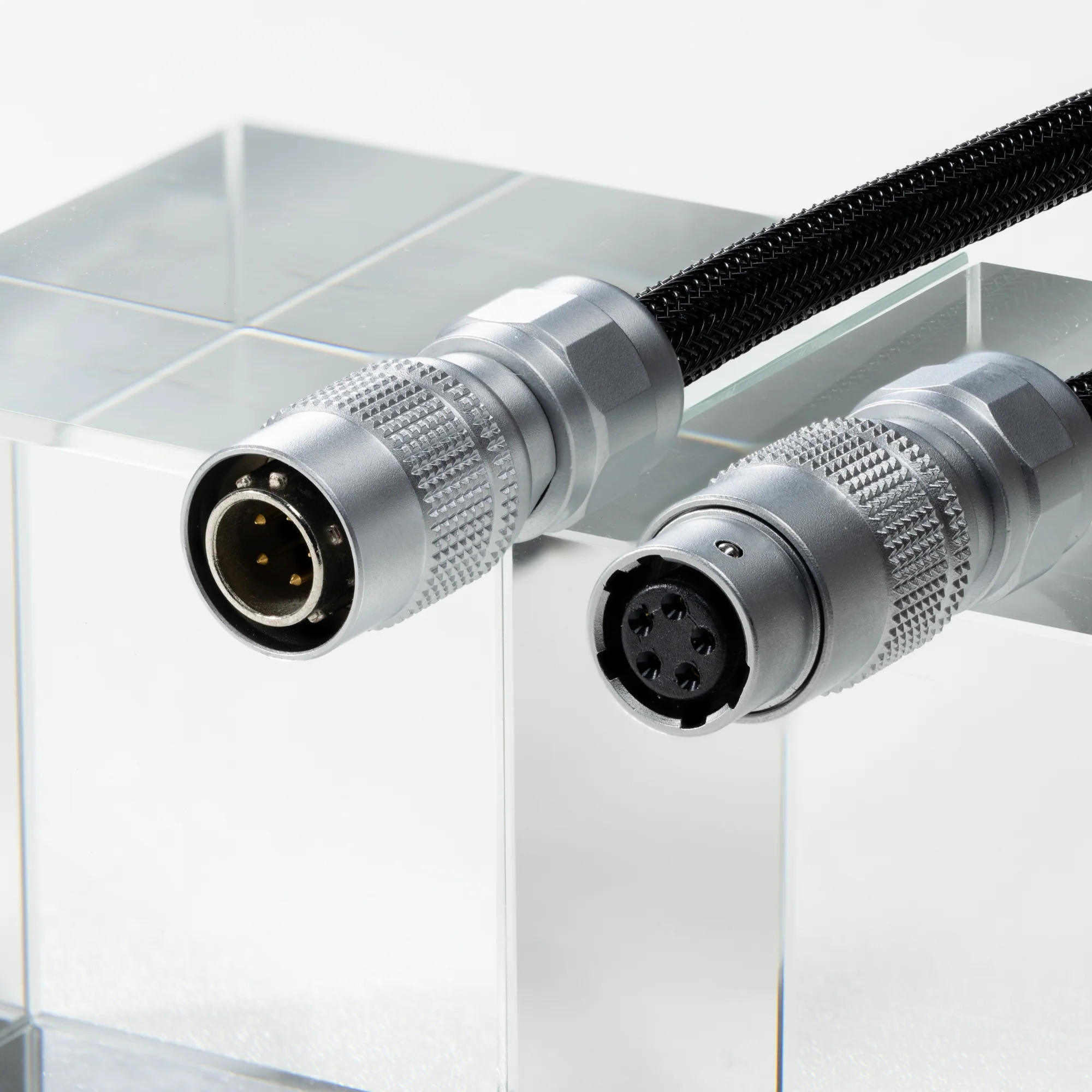 XVX Pro V2 Push-Pull Aviator Coiled USB-C Cable