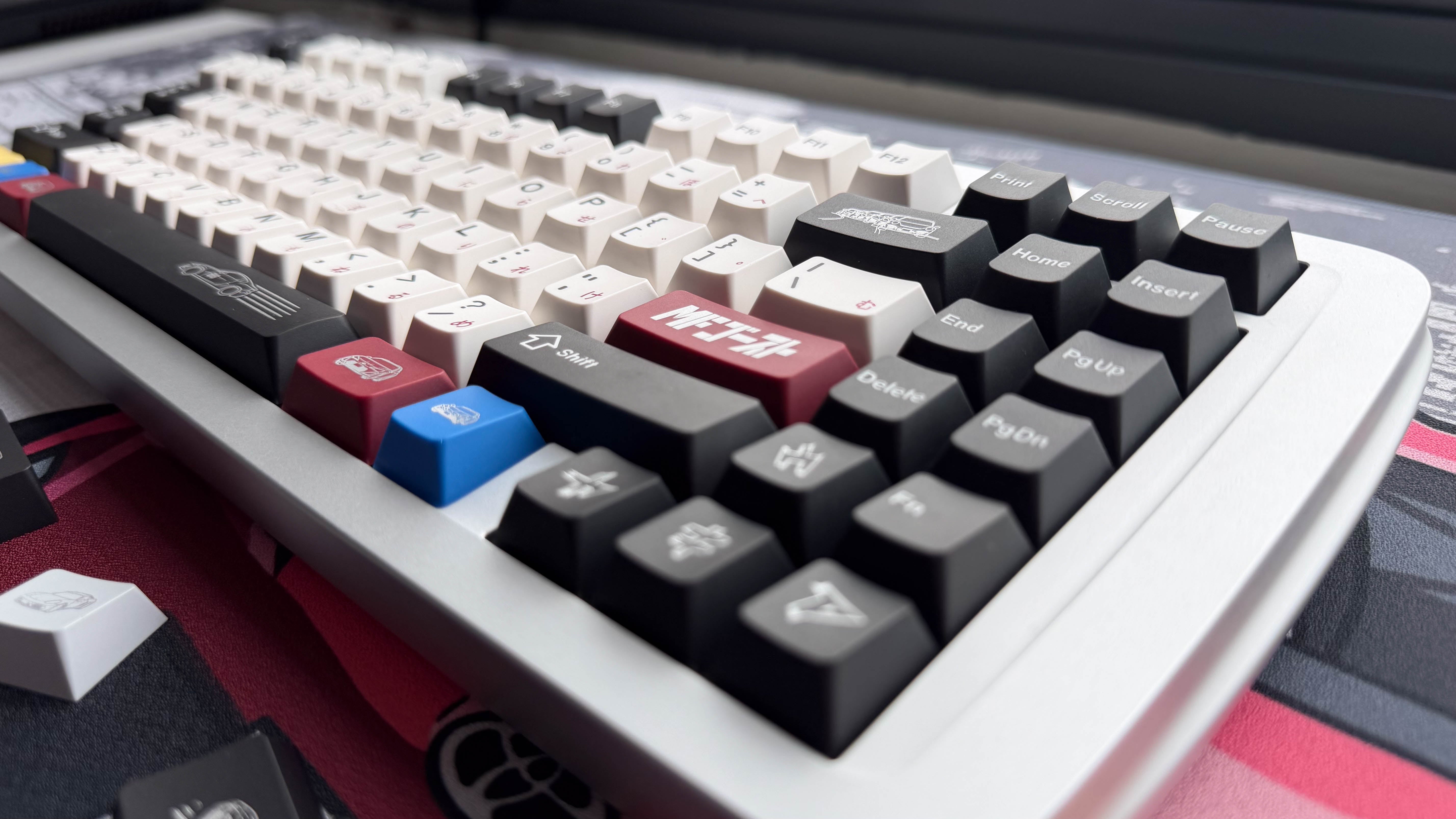 QQ x KBS Drift Keycaps