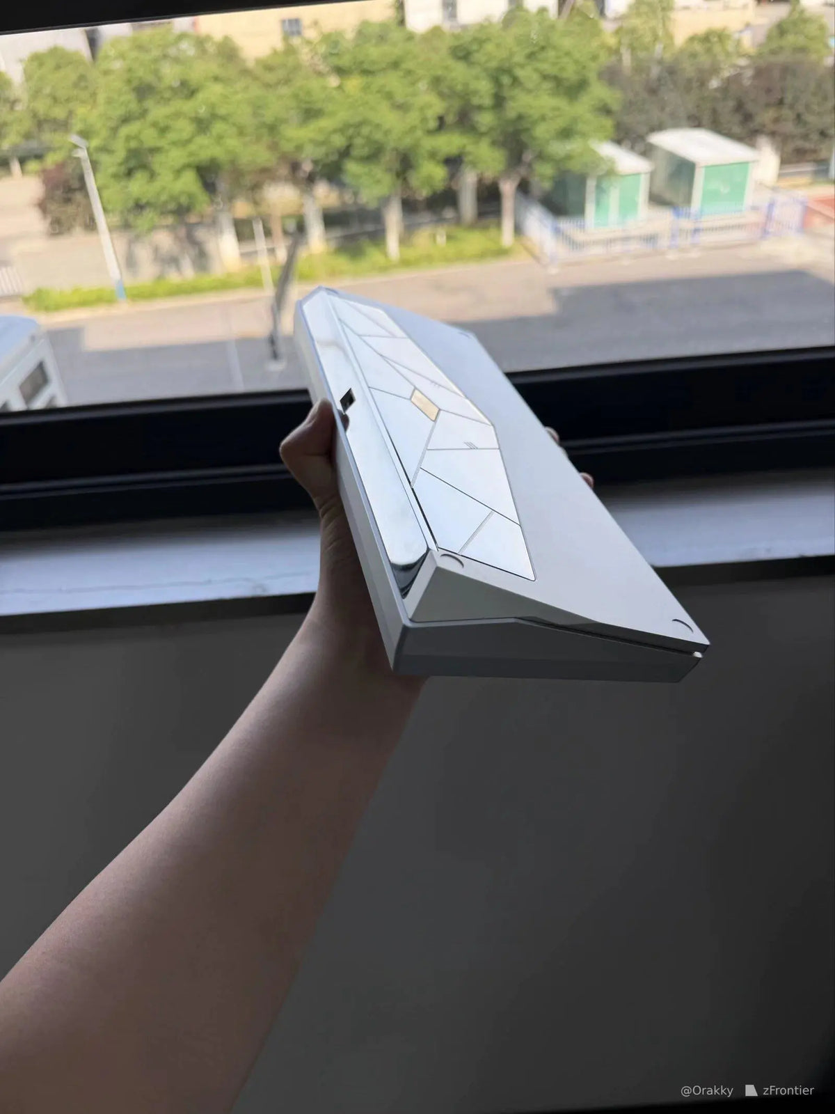 Silver — photo 4